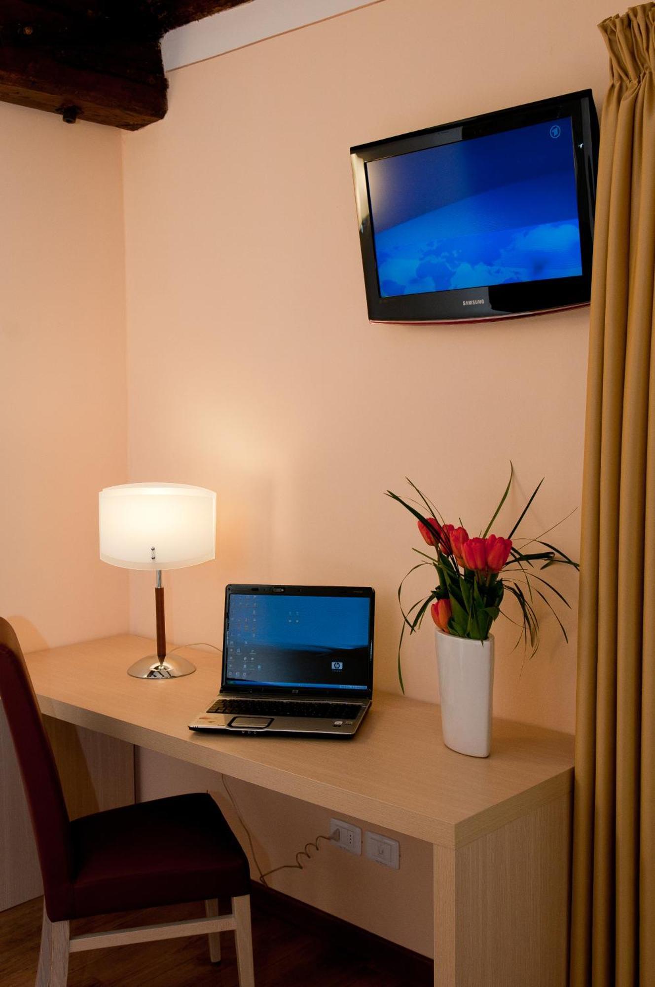 Hotel Villa Maternini Vazzola Phòng bức ảnh