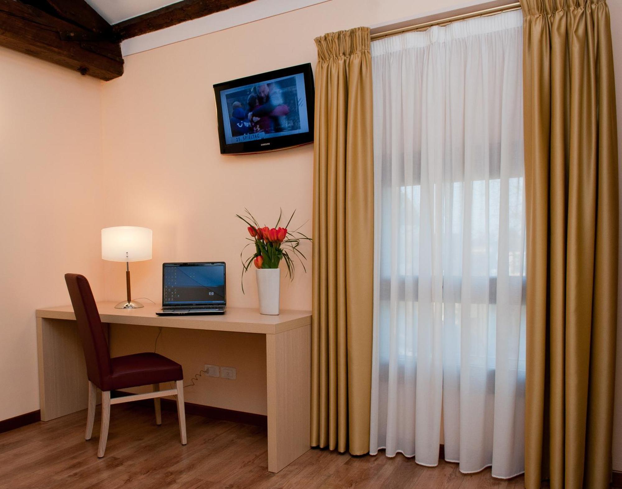 Hotel Villa Maternini Vazzola Phòng bức ảnh