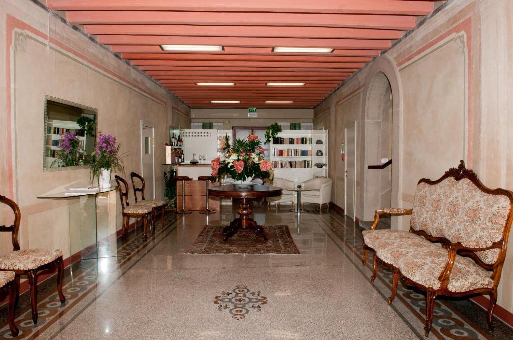 Hotel Villa Maternini Vazzola Ngoại thất bức ảnh