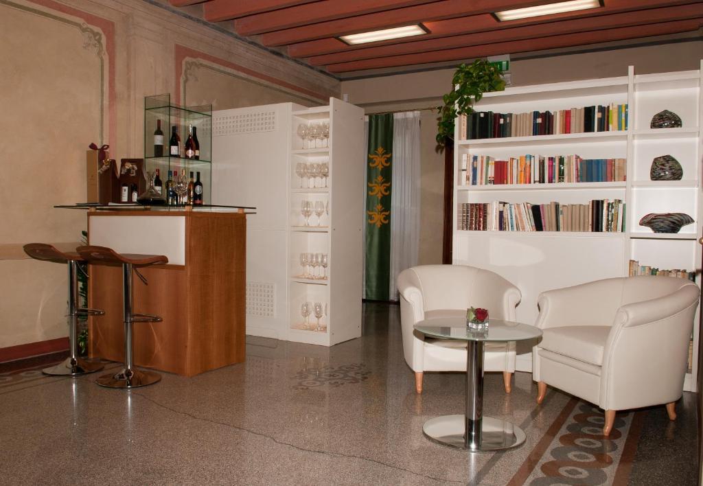 Hotel Villa Maternini Vazzola Ngoại thất bức ảnh