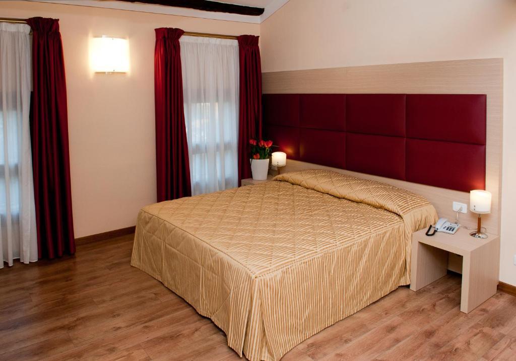 Hotel Villa Maternini Vazzola Phòng bức ảnh