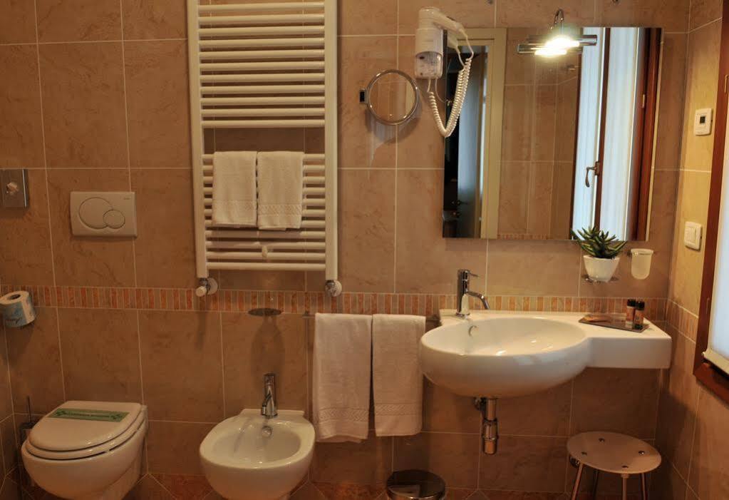 Hotel Villa Maternini Vazzola Ngoại thất bức ảnh